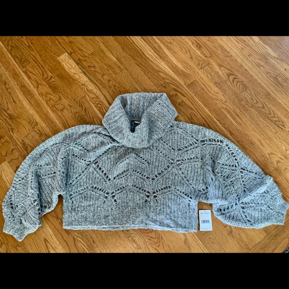 Free People cropped gray turtleneck sweater L - Picture 2 of 5